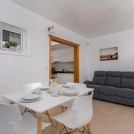 Sussa 7b By Hh Tías